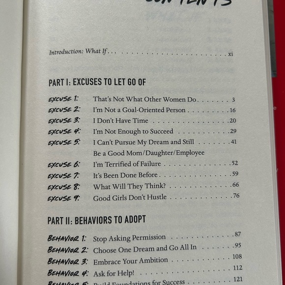 Rachel Hollis Girl, Stop Apologizing book, copyright 2019, Brand New condition! - Picture 6 of 10